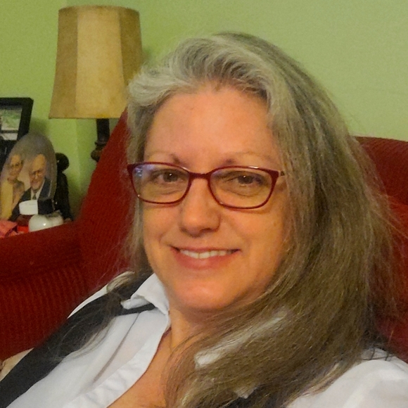 Meet your Posher, Jaime - Picture 1 of 2